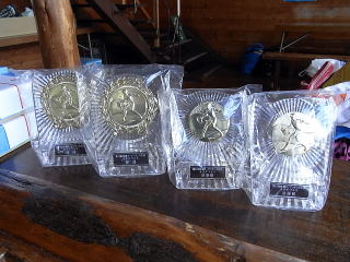 優勝・準優勝には楯と賞状が贈られました。