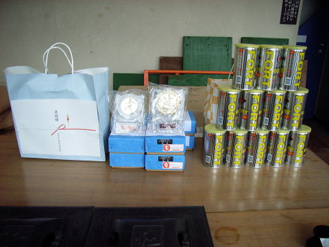 優勝・準優勝には記念の楯とボールが送られました