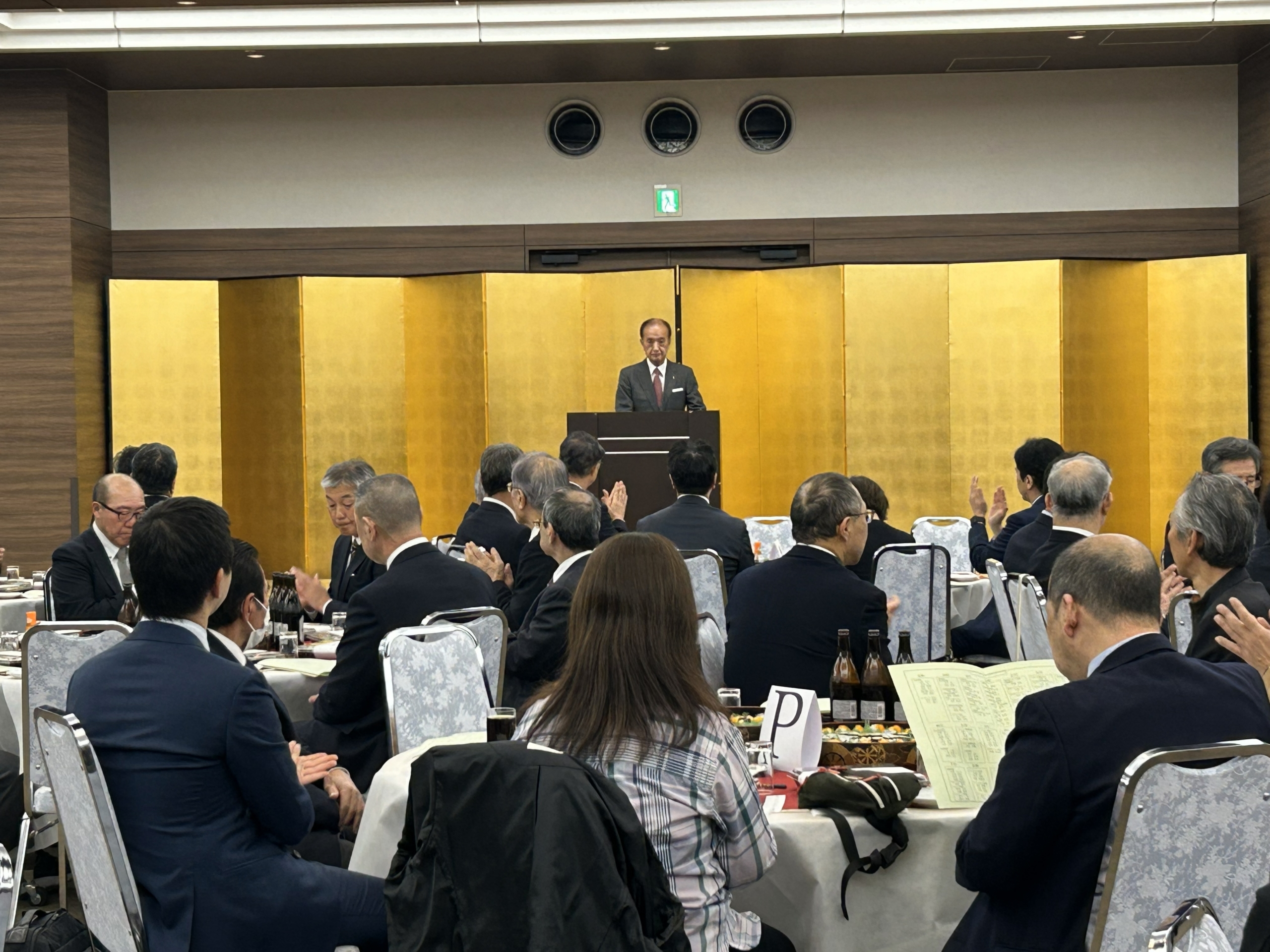 来賓挨拶　前川燿男練馬区長