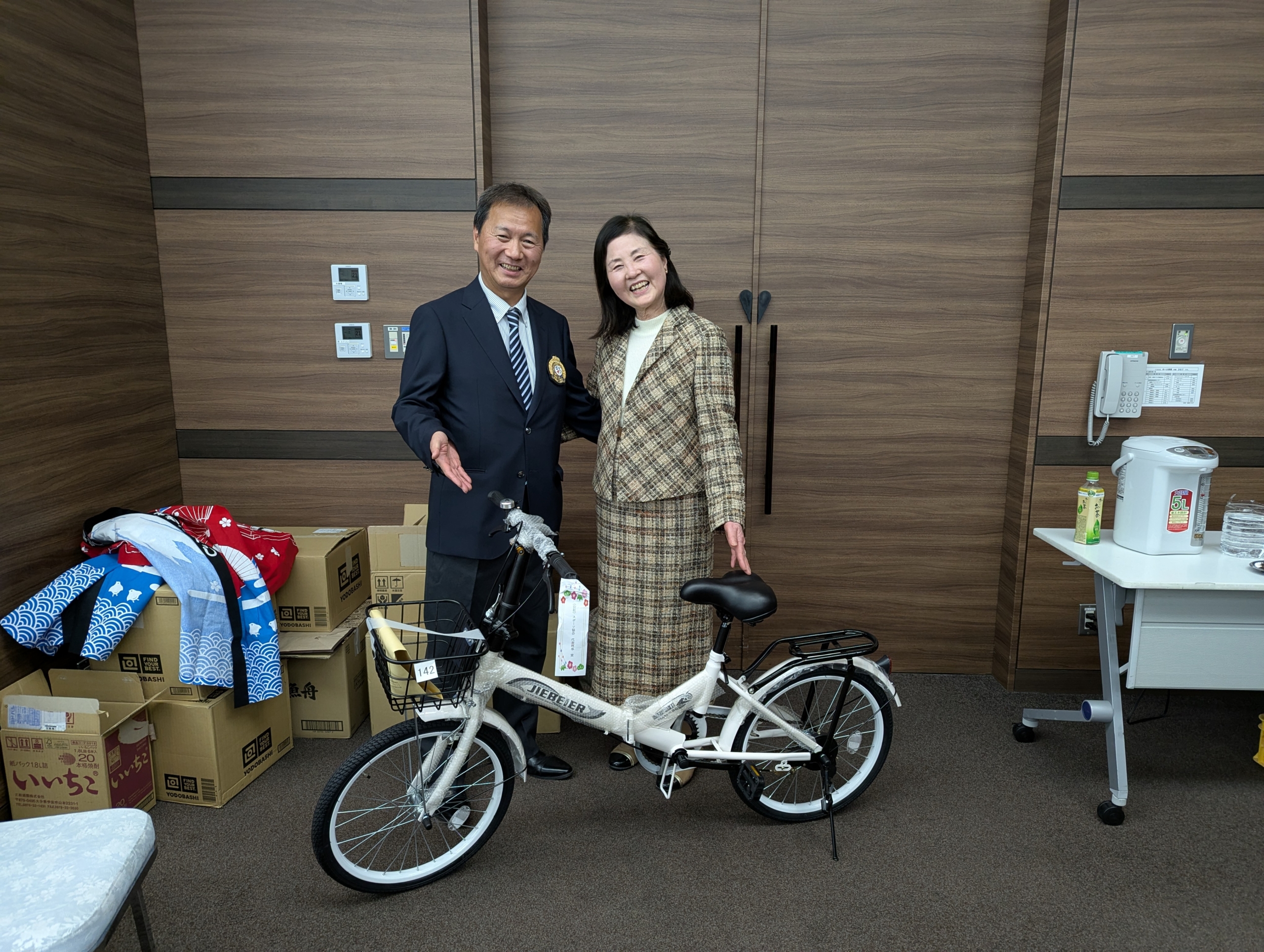 見事自転車を当てた弓道連盟の澤田会長